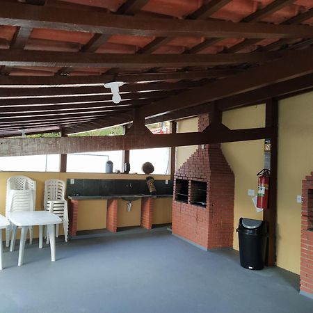 Condominio Encantador Com Piscina Убатуба Екстериор снимка